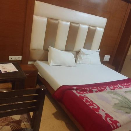 Hotel Noble Inn New Delhi Luaran gambar